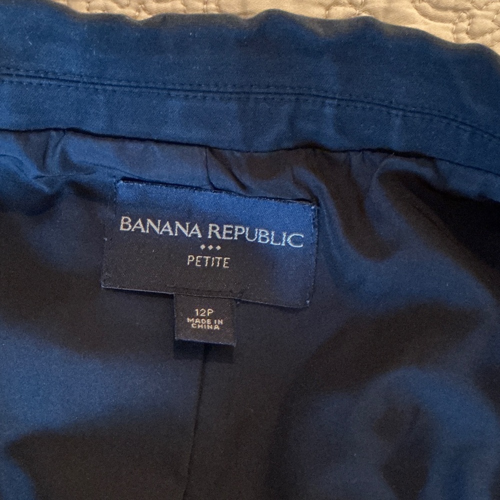 Banana Republic Classic Black Blazer - Picture 10 of 10